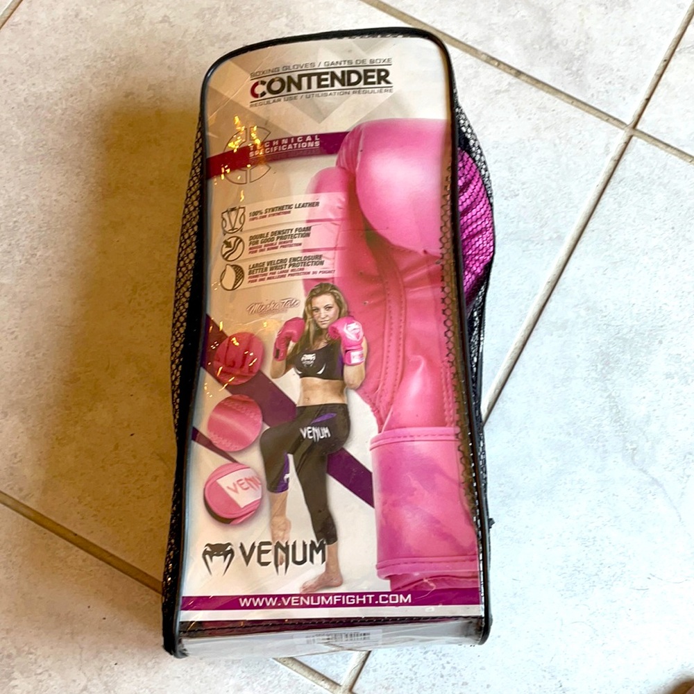 Venom weighted pink gloves